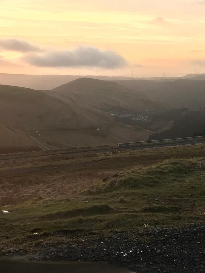 Mountain View Aberavon Beach, Afan Valley & Margam Park, South Wales Villa Port Talbot Exterior photo